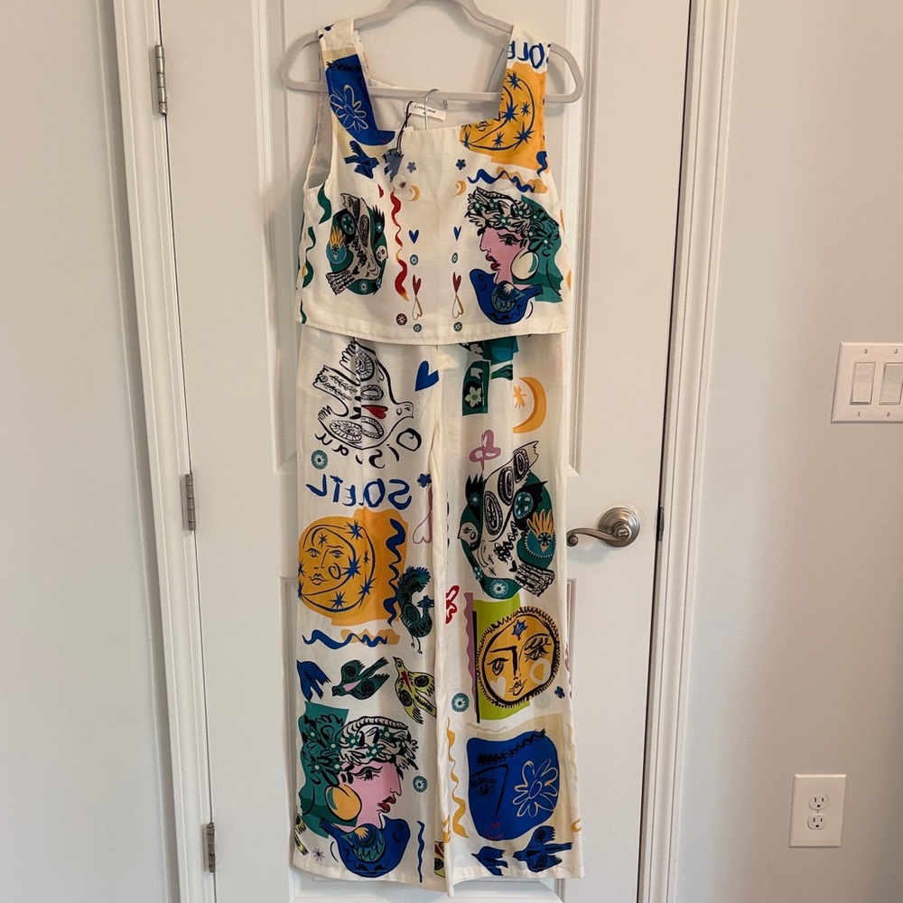 Women’s Colorful Graphic Sleeveless 2 piece gorgeous outfit